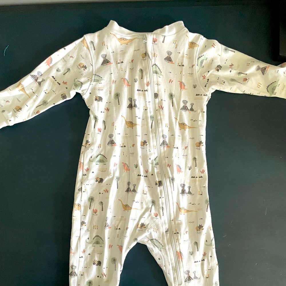 Feather baby footie